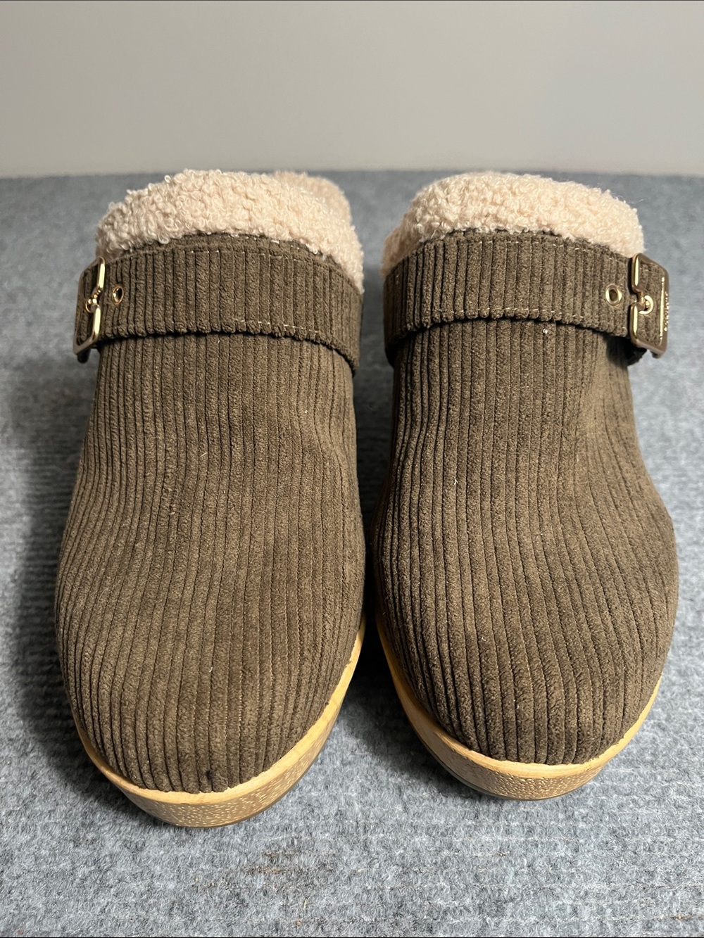 Dr. Scholl's Ribbed Brown Mule Clogs with Cream Shearling